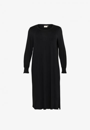 Вязаное платье