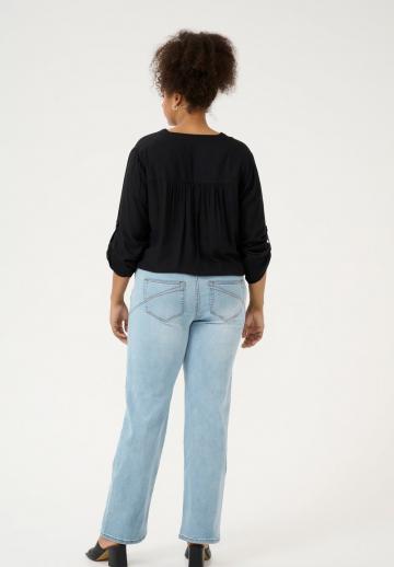 Клешеные джинсы