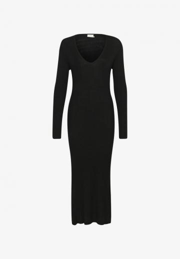 Платье футляр