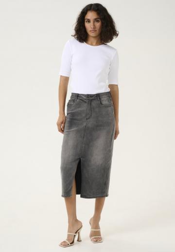 Юбка с накладными карманами