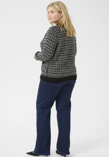 Жаккардовая вязаная кофта