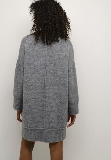 Вязаное платье