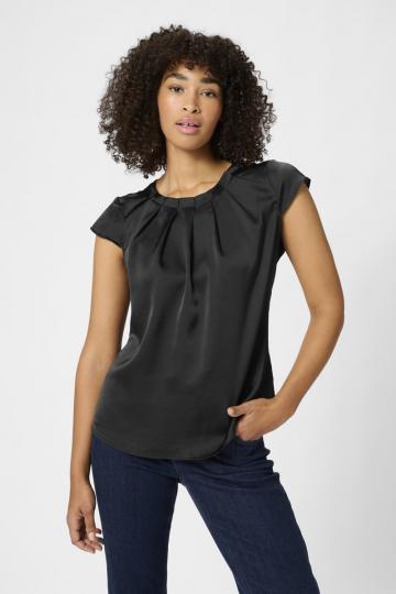 Атласная блузка