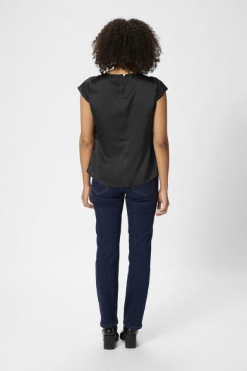 Атласная блузка