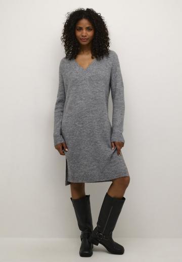 Вязаное платье