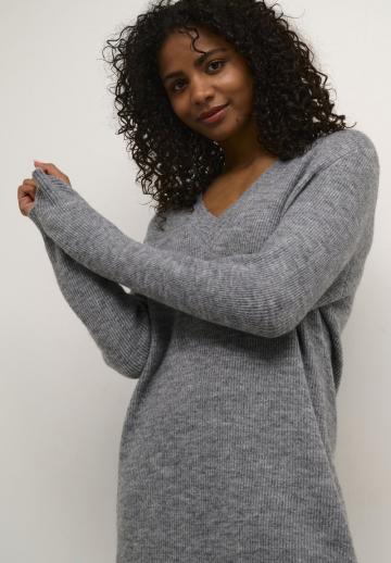 Вязаное платье