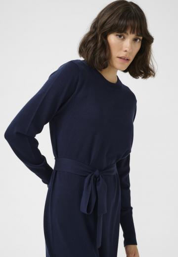 Вязаное платье