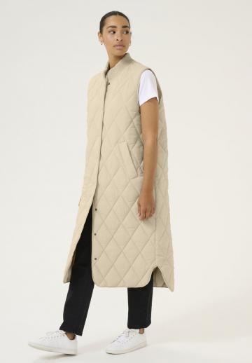 Длинный жилет