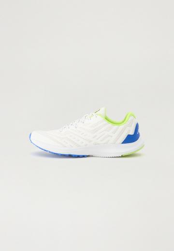 Тренировочные кроссовки