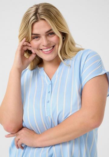 Атласная блузка