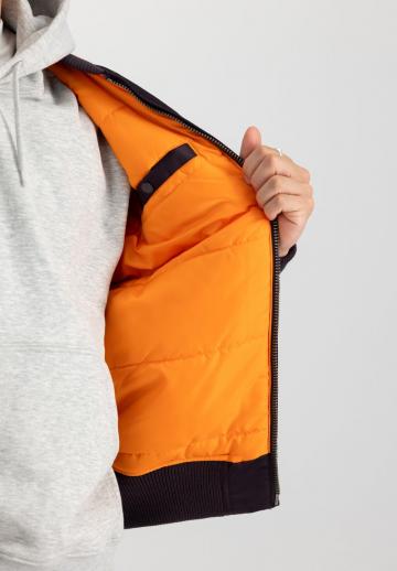 Куртка бомбер