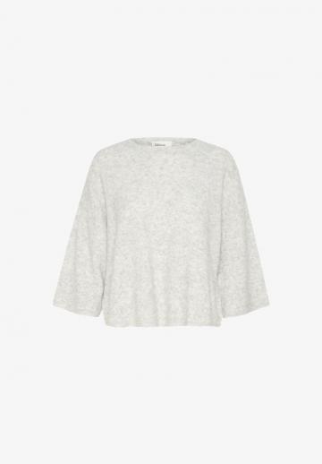 Пуловер с рукавом три четверти