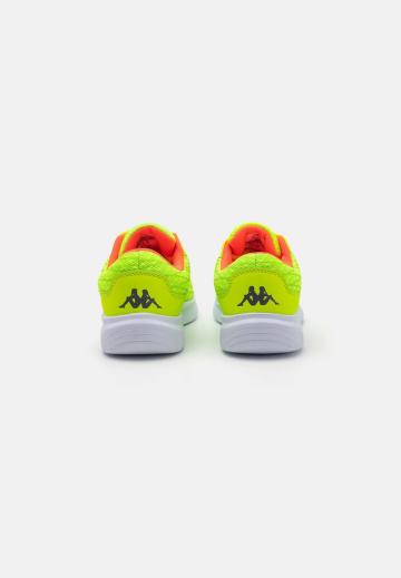 Тренировочные кроссовки