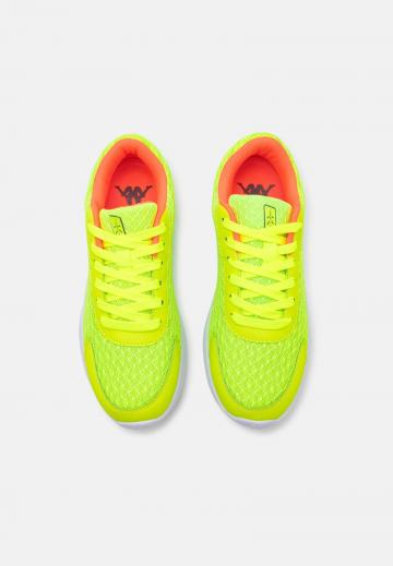 Тренировочные кроссовки