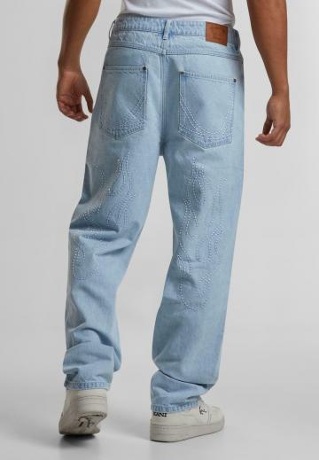 Прямые джинсы