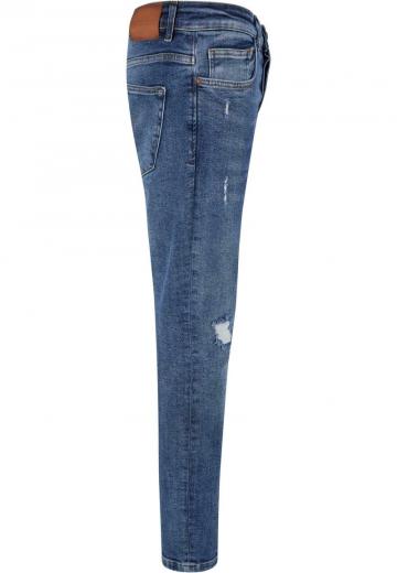 Узкие джинсы