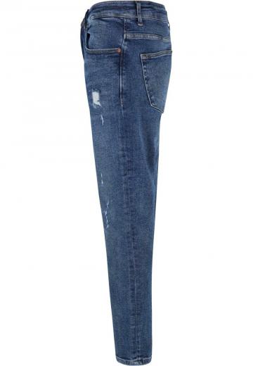 Узкие джинсы