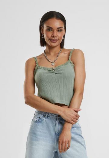 Топ на бретельках