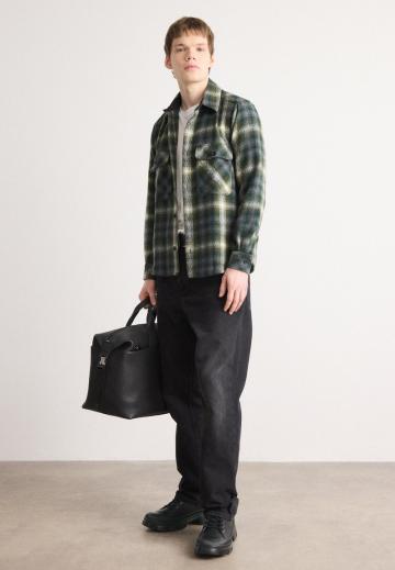 Ботинки на шнуровке