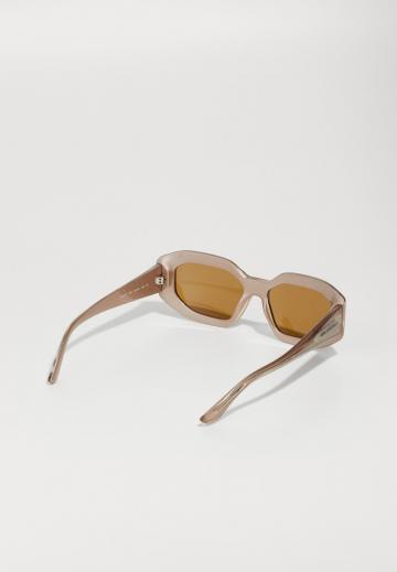 Солнечные очки