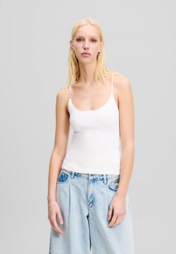 Топ на бретельках