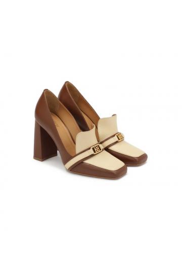 Туфли на высоком каблуке