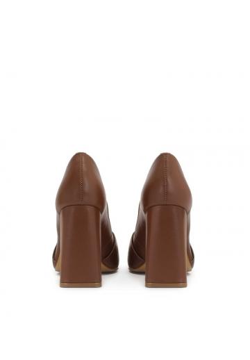 Туфли на высоком каблуке