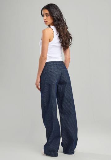 Свободные джинсы