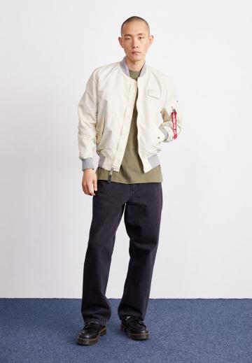 Куртка бомбер