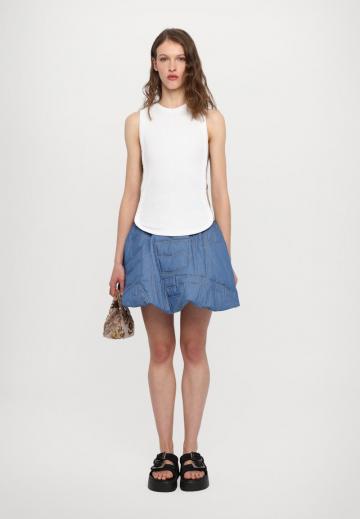 Юбка с накладными карманами