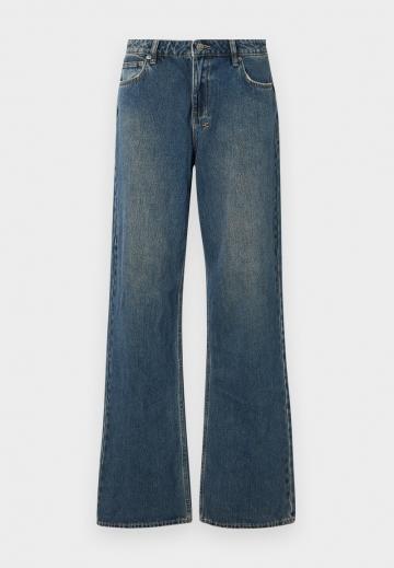 Джинсы бойфренда