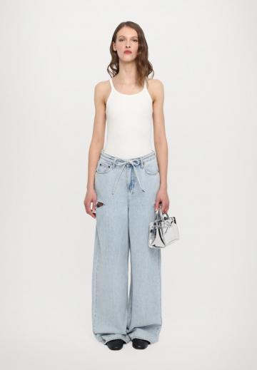 Джинсы бойфренда