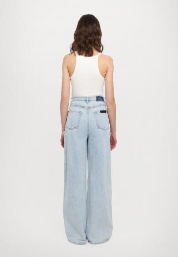 Джинсы бойфренда