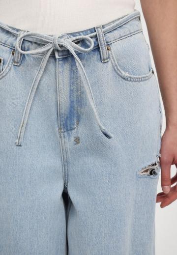 Джинсы бойфренда