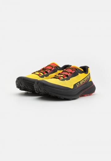 Беговые кроссовки