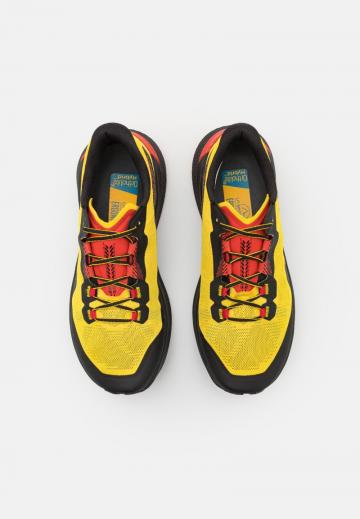 Беговые кроссовки