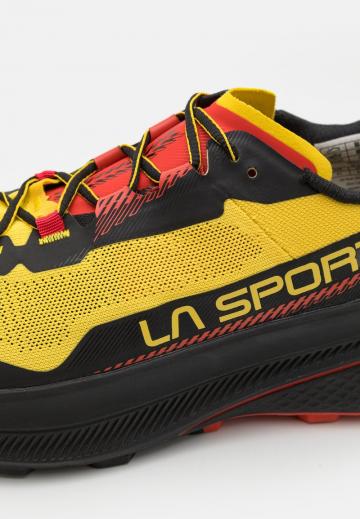 Беговые кроссовки