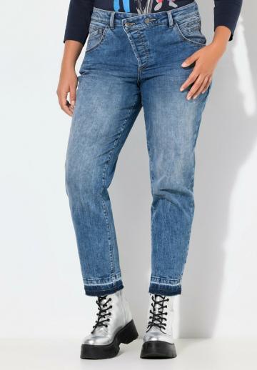 Короткие джинсы