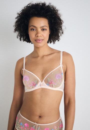 Бюстгальтер