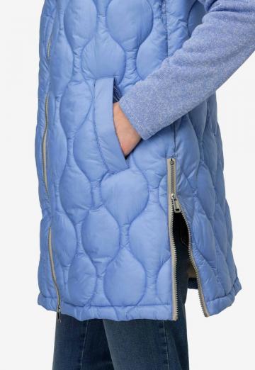 Длинный жилет