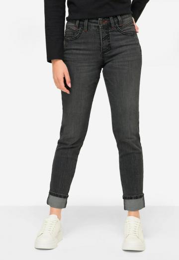 Короткие джинсы