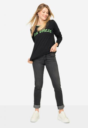 Короткие джинсы