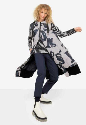 Длинный жилет