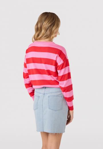 Пуловер в полоску