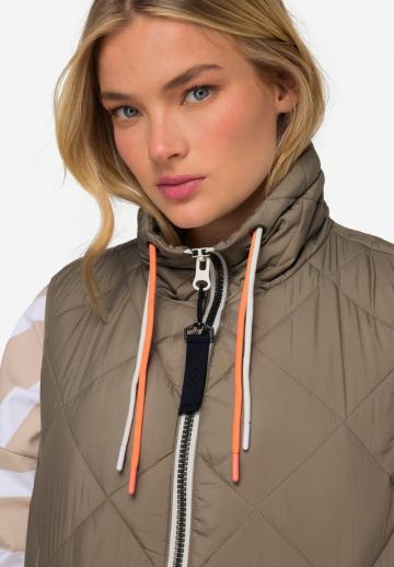 Стеганый жилет