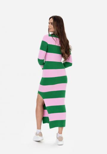 Вязаное платье