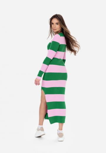 Вязаное платье