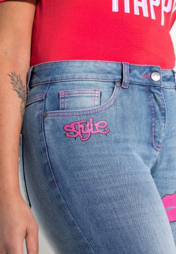 Короткие джинсы