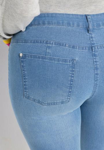 Короткие джинсы