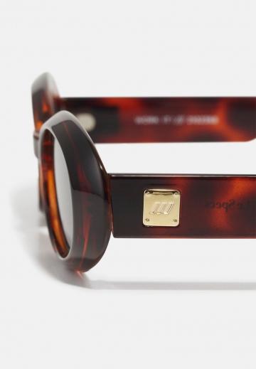 Солнечные очки